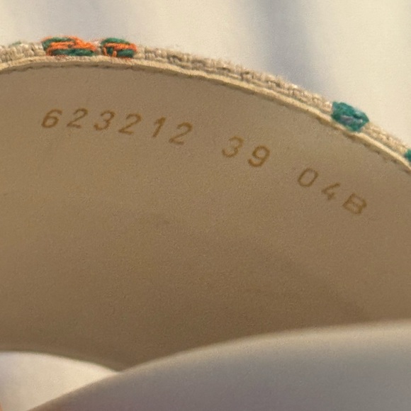 Gucci Platform Slide, Angelina, Embroidered Logo - Picture 5 of 6